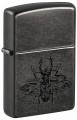 Zapalniczka Zippo w głębokiej czerni z połyskującym czarnym chrabąszczem