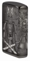 Zippo w czerni z kontrastowym wizerunkiem samuraja i ozdobnymi symbolami z Japonii.