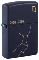 Ciemnogranatowa zapalniczka Zippo z delikatną ilustracją znaku zodiaku Panny.