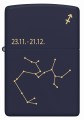 Model Zippo w głębokim granatowym kolorze z grafiką znaku Strzelca.