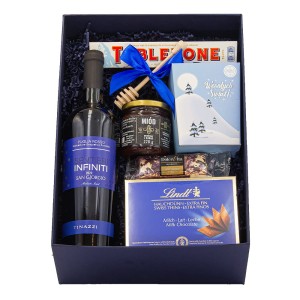 Zestaw świąteczny z winem Infiniti i słodyczami premium