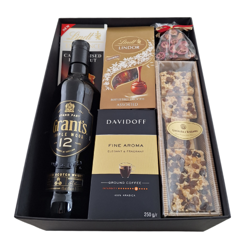 zestaw świąteczny Pełnia Luksusu z whisky Grant's i kawą Davidoff