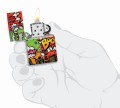 Zippo Pop Art w dłoni