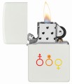 zapalona zapalniczka benzynowa Zippo