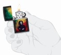 zapalniczka Zapalniczka Zippo Bob Marley Design 60006769 w dłoni