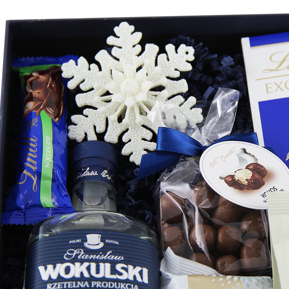 upominek na Święta w pięknym pudełku